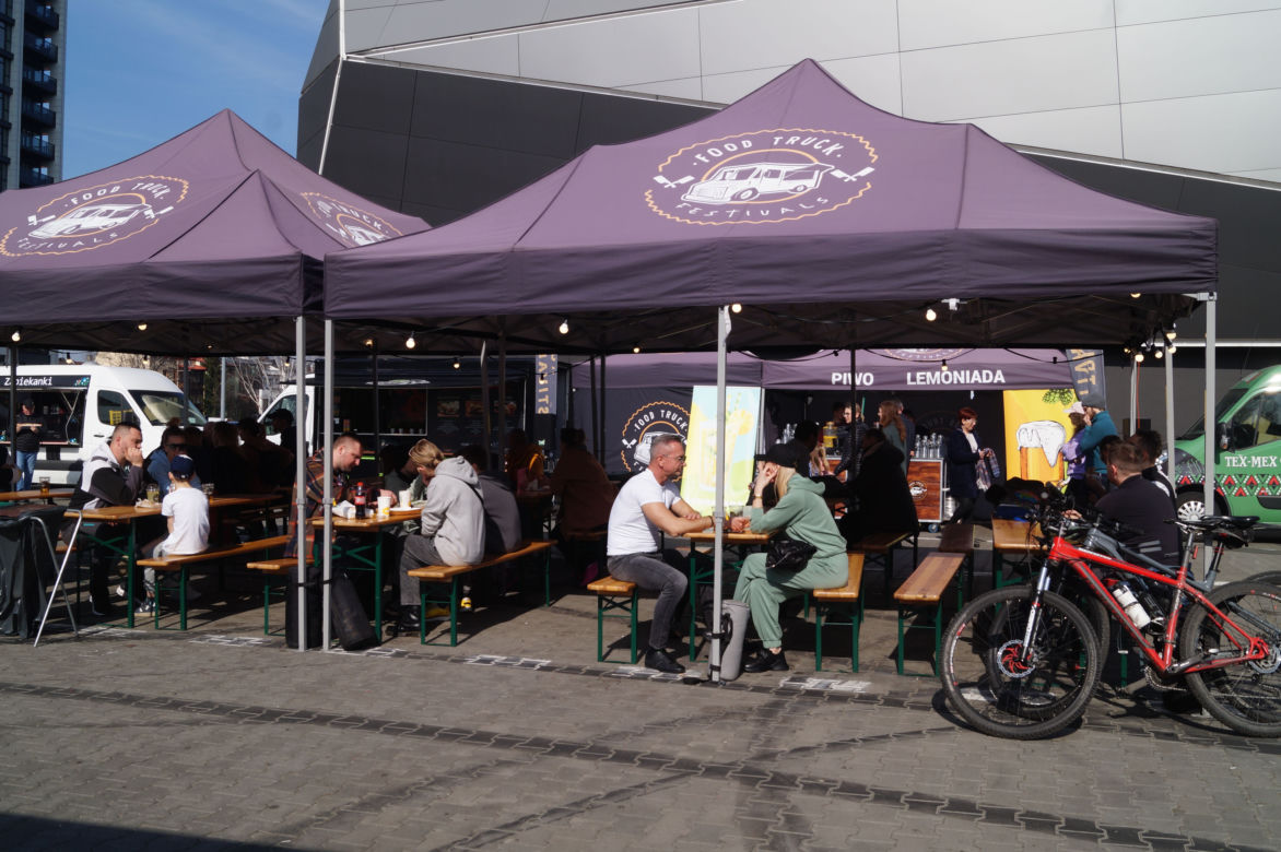 Food Truck Festival 2023 w Bydgoszczy. Wyjątkowe restauracje zaparkowały pod Torbydem [ZDJĘCIA]