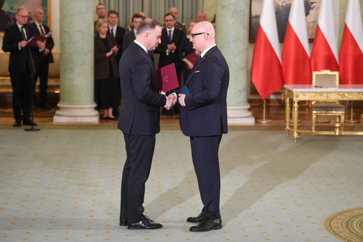 Niespodziewane zmiany w rządzie: Nowe funkcje i nowe nazwiska 