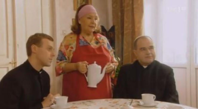 RANCZO 7 odc. 91 ostatni. Ksiądz Maciej (Mateusz Rusin), Michałowa (Marta Lipińska), proboszcz (Cezary Żak)