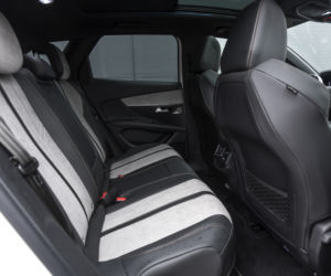 Peugeot 3008 Hybrid4 EAT8 GT