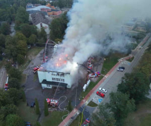 Hajnówka. Pożar sklepu meblowego. Milionowe straty