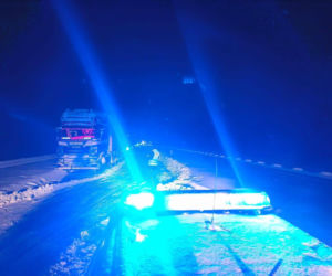 Polska sparaliżowana przez śnieg! Zamknięte drogi wojewódzkie, utrudnienia na S7 i kolei