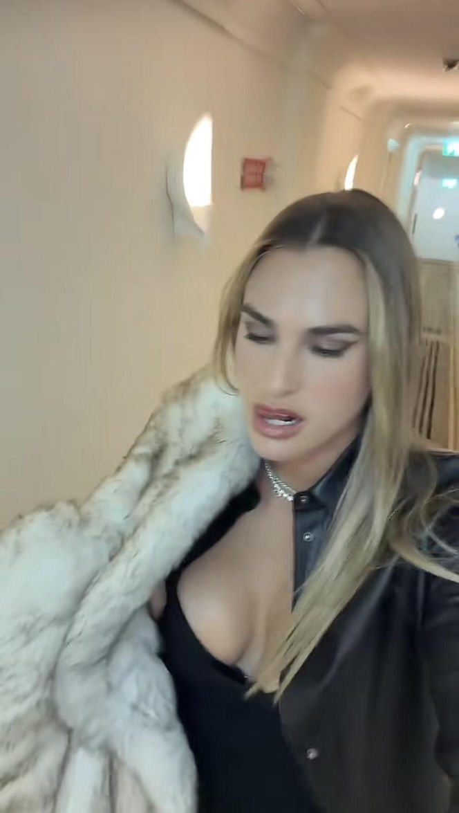 Aryna Sabalenka z głębokim dekoltem