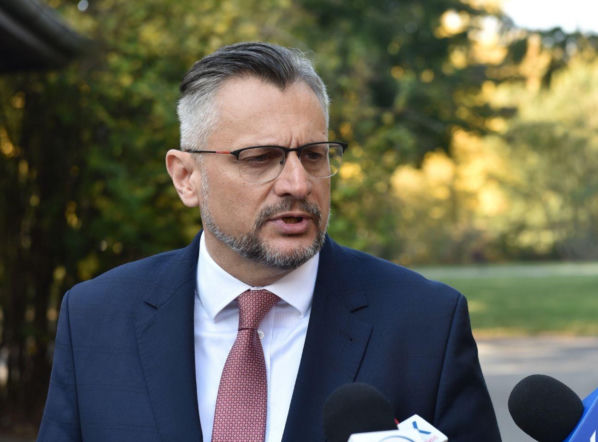 Afera w szpitalu w Aleksandrowie Kujawskim! NFZ nakłada gigantyczną karę w sprawie syna senatora Lenza