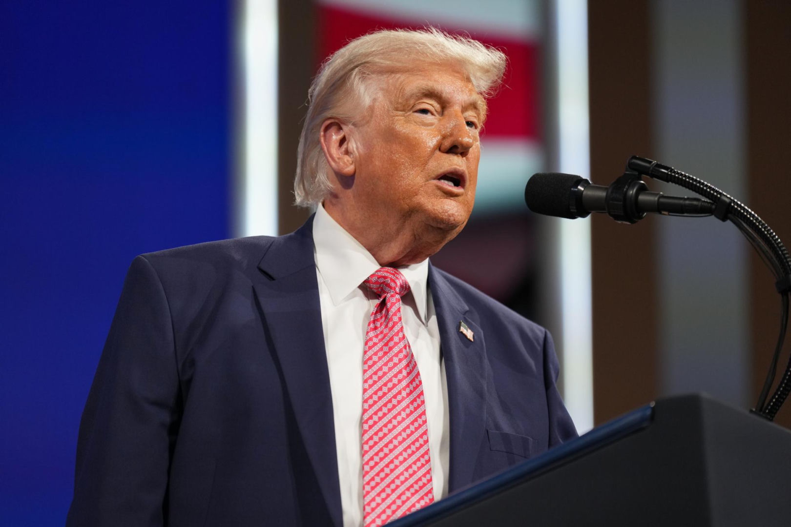 Tron dla Trumpa