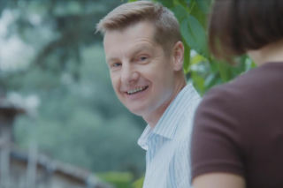 M jak miłość. Paweł (Rafał Mroczek),  Agnes (Amanda Mincewicz)