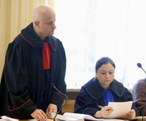 Właściciel schroniska „Happy Dog” szokuje. Chciał usunięcia sędziego ze sprawy!