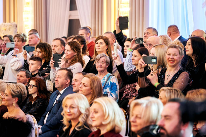 Studniówka siedleckiej Królówki 2026 - walc i polonez