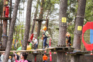 Cyrkowa majówka w Julinek Park. Poznaj świat, w którym dzieje się wszystko
