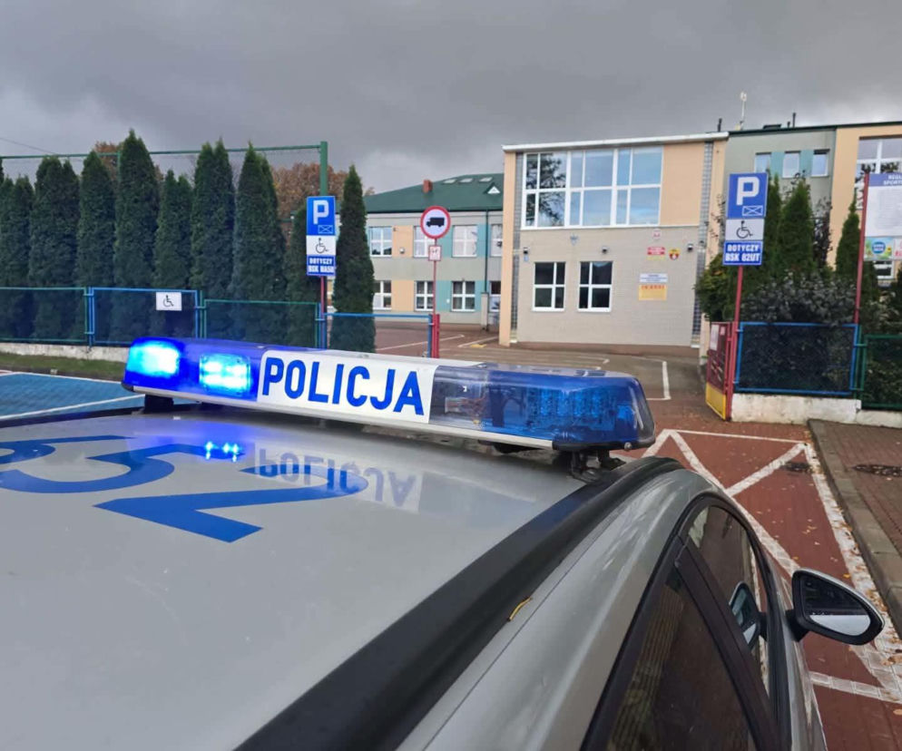 Policjanci pojawili się w podlaskich szkołach. Zaplanowano rozmowy z uczniami