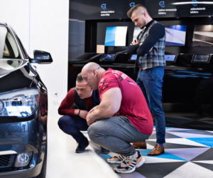 Robert Burneika jeździ wycackanym BMW 750Li