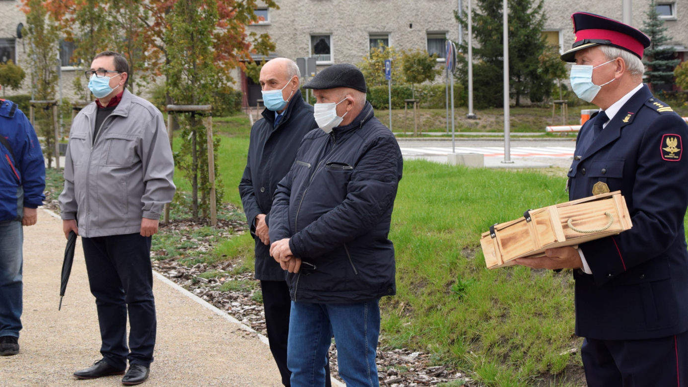 Zakopanie Kapsuły Dla Przyszłych pokoleń na Placu Iławskich Kolejarzy
