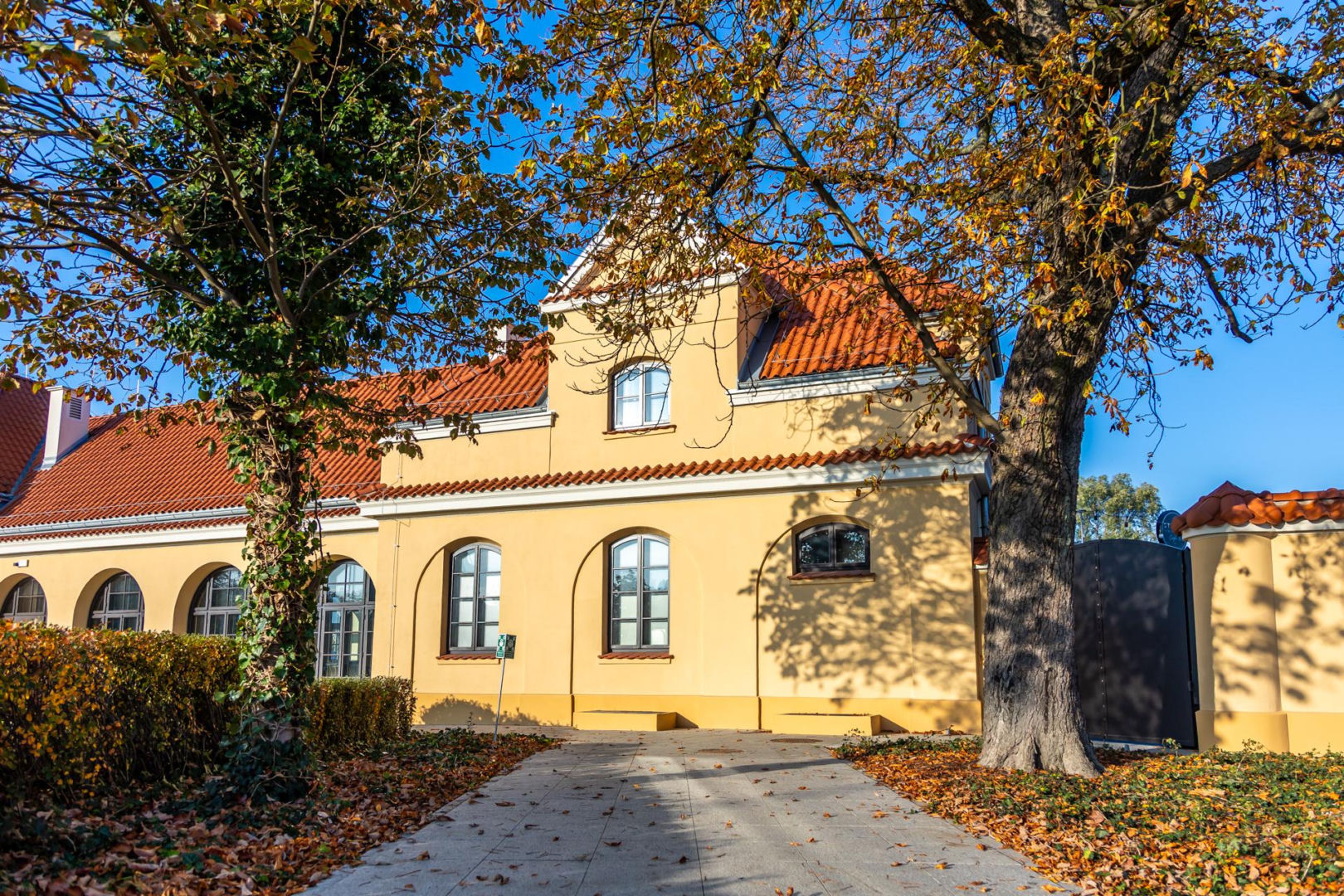 Dawny dworzec Kolei Wilanowskiej w Warszawie po remoncie