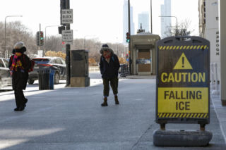 Chaos pogodowy w USA. Śnieżyce, setki odwołanych lotów i stan wyjątkowy