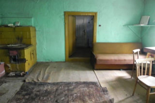 Remont drewnianej chaty w Bełdnie