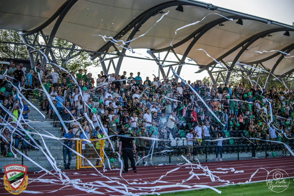 To było wielkie święto futbolu w Starachowicach. A oprawa kibiców SZTOS