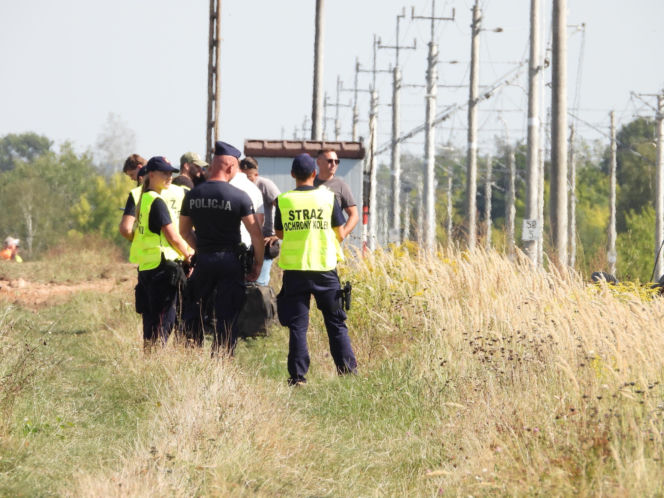 Wstrząsające zdjęcia z katastrofy kolejowej na Mazowszu