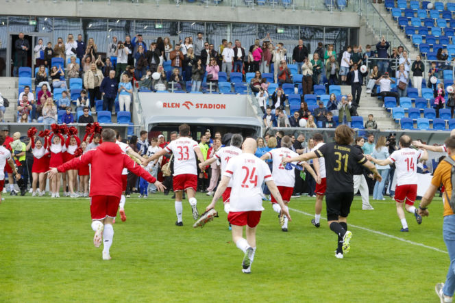 Gwiazdy na meczu TVP - Artyści