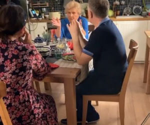 M jak miłość po wakacjach 2020. Marysia (Małgorzata Pieńkowska), Barbara (Teresa Lipowska), Artur Rogowski (Robert Moskwa)
