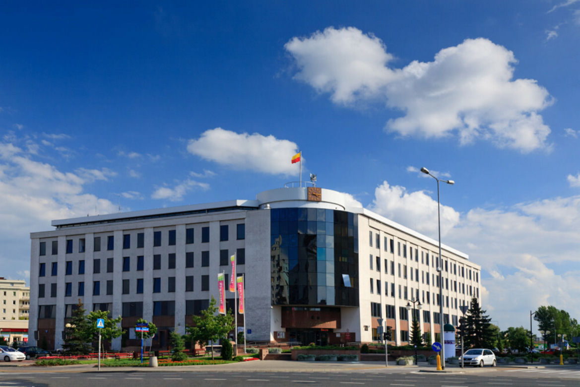 TARGÓWEK liczba urzędników w urzędzie dzielnicy
