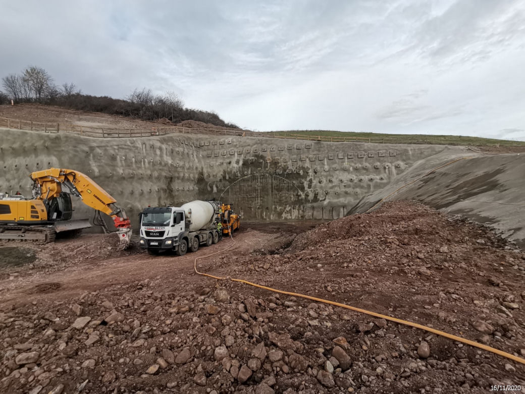 Budowa tunelu na dolnośląskim odcinku drogi ekspresowej S3
