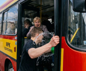 Uważaj na Śmigus-Dyngus! Za to możesz dostać mandat 500 zł. Gdzie kończy się zabawa?