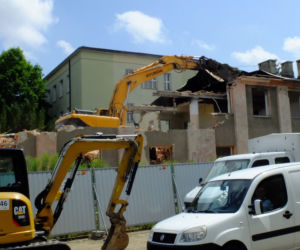Nie ma gniazd, można wyburzać. Pustostan w centrum Lublina zniknie w ciągu kilku dni