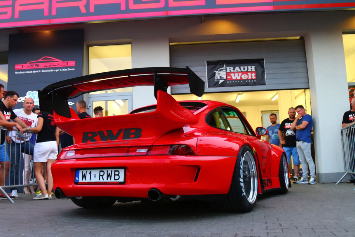 Akira Nakai San buduje Porsche 911 RWB