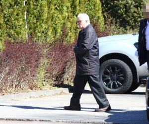 Lech Wałęsa zmienił wizerunek. Wygląda jak słynny gwiazdor muzyki