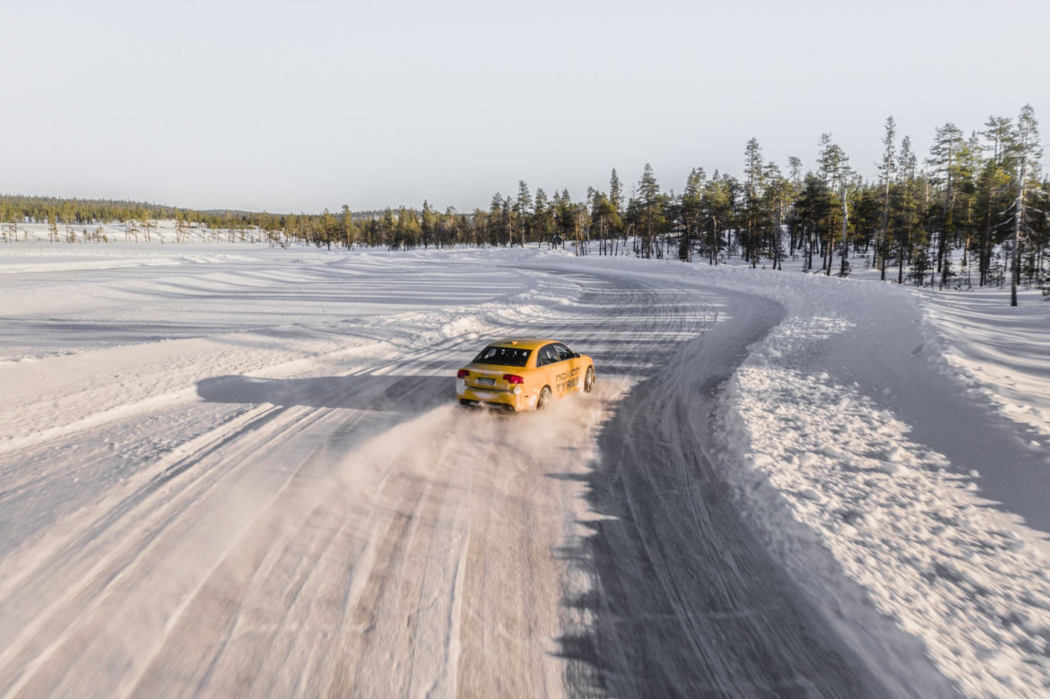 Nokian WR Snowproof 