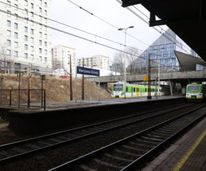Kuriozum na Ochocie. Niepełnosprawni wykluczeni, PKP rozkłada ręce