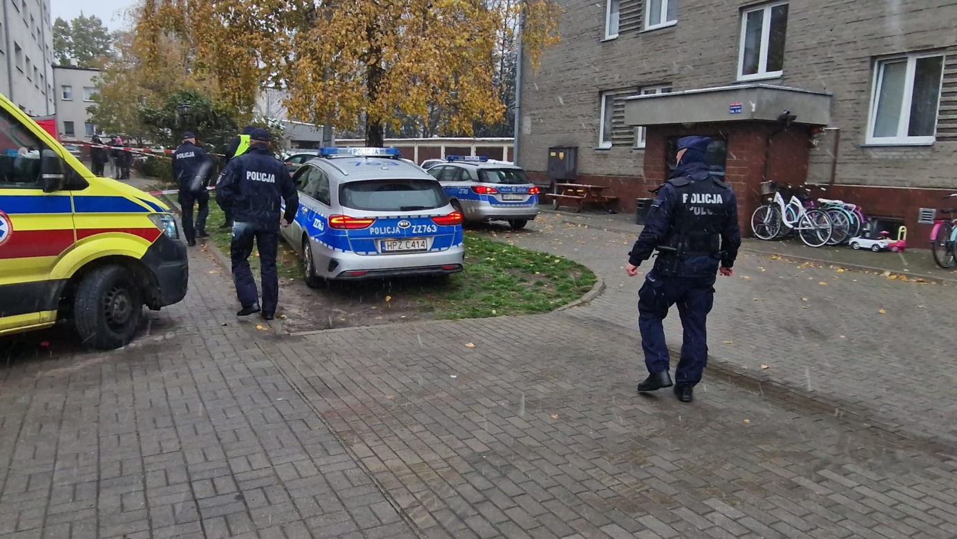 Brutalny mord w Górze Kalwarii. 47-latek dźgnięty nożem. Zmarł tuż pod blokiem