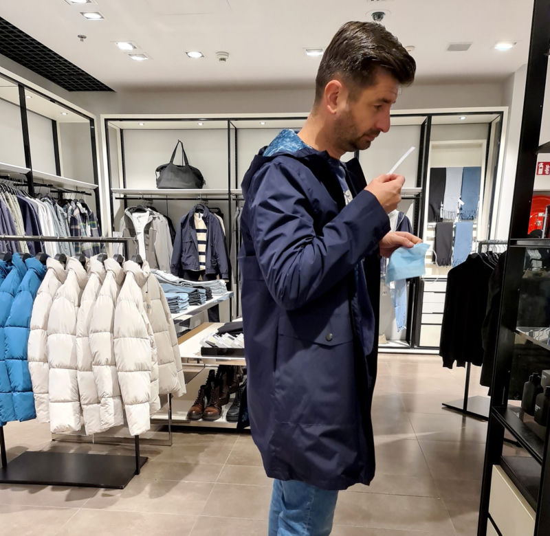 Krzysztof Śmiszek. Stroi się dla Roberta