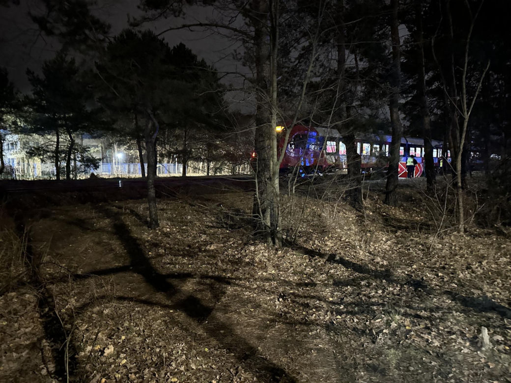 Tragedia w Wawrze! Pociąg SKM potrącił pieszego. Nic nie dało się zrobić