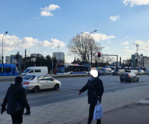 Kobieta weszła pod tramwaj w Krakowie