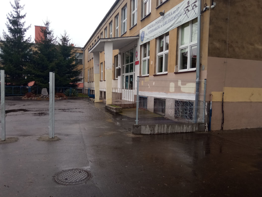 Postępy prac na boisku przy SP nr 17 w Grudziądzu