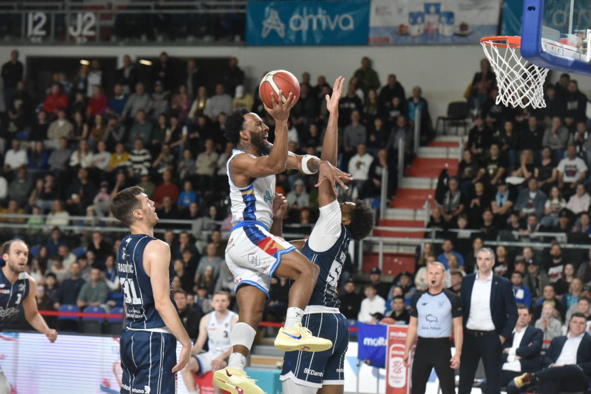 Arriva Polski Cukier Toruń - Dziki Warszawa 86:82, zdjęcia z pierwszego meczu fazy play-in
