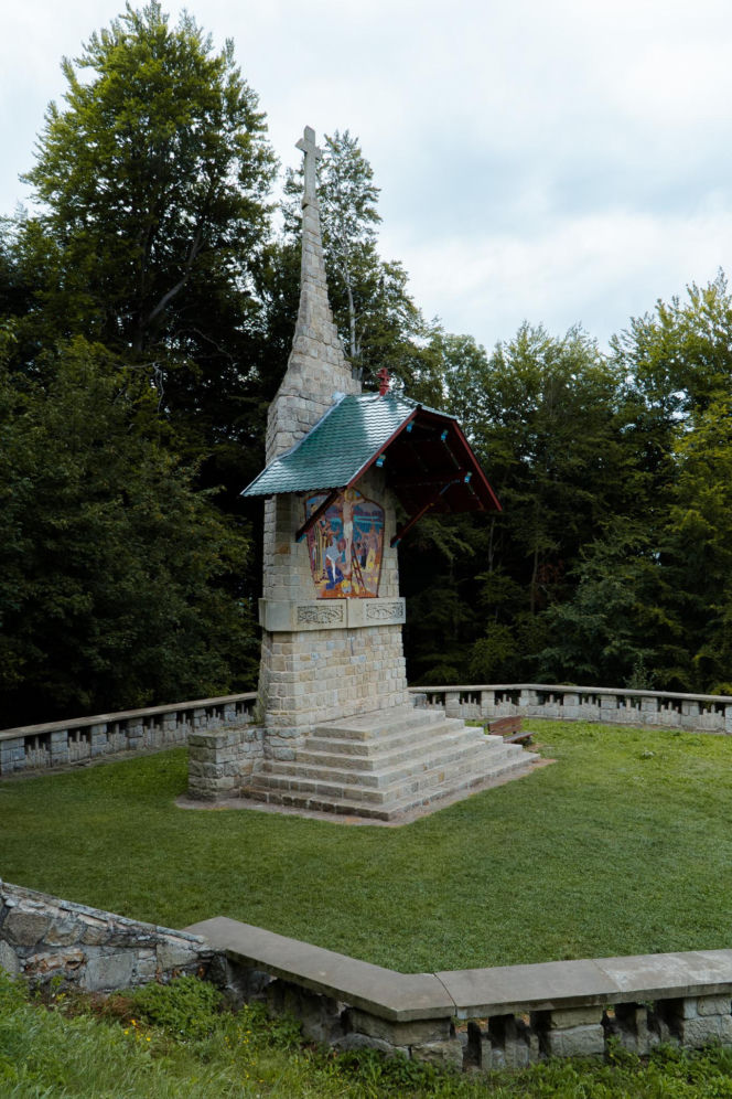 Stacje drogi krzyżowej proj. Dušana Jurkoviča