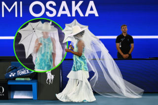 Naomi Osaka zszokowała strojem, w którym wyszła na mecz Australian Open! Rywalka Igi Świątek zdradziła, czym się inspirowała