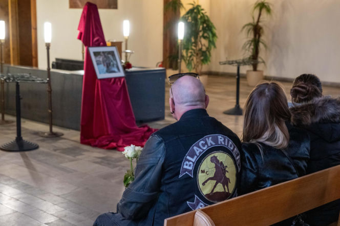 Małgorzata Ostrowska żegna męża. Wzruszające zdjęcia z pogrzebu!