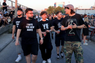 Fani na koncercie Kanye Westa w Albanii