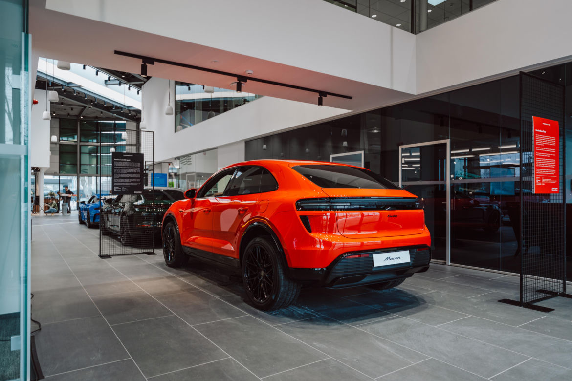 Porsche Centrum Warszawa Wawer