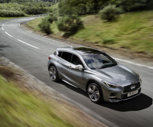 Infiniti Q30