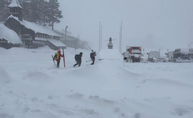 Wielka lawina porwała ludzi! Dziesięciu zaginionych narciarzy