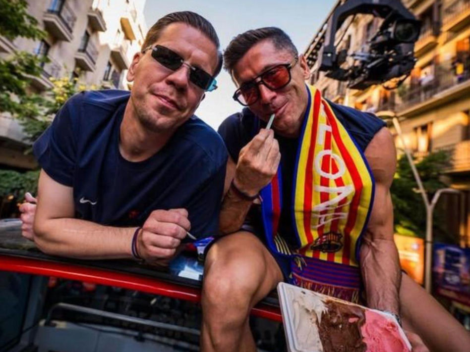 Robert Lewandowski i Wojciech Szczęsny na fecie Barcelony