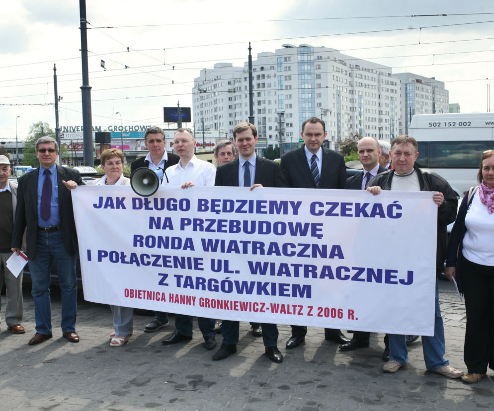 pikieta PiS, rondo Wiatraczna