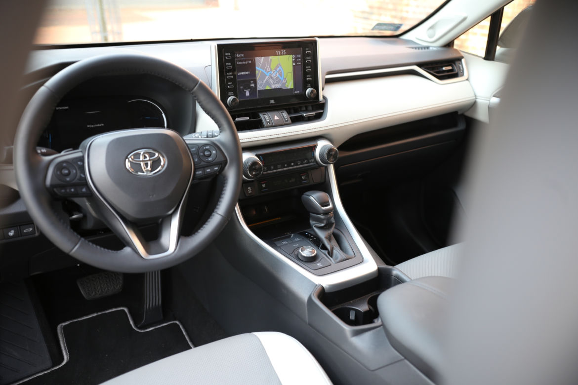 Toyota RAV4 2.5 Hybrid Dynamic Force 222 KM AWD-i e-CVT