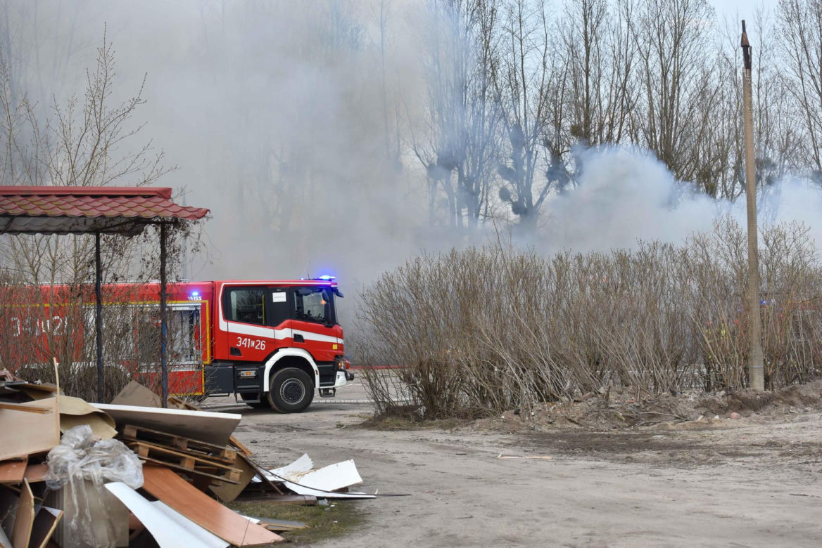 Pożar pustostanów przy ul. Grudziądzkiej w Toruniu. To nie pierwszy raz!