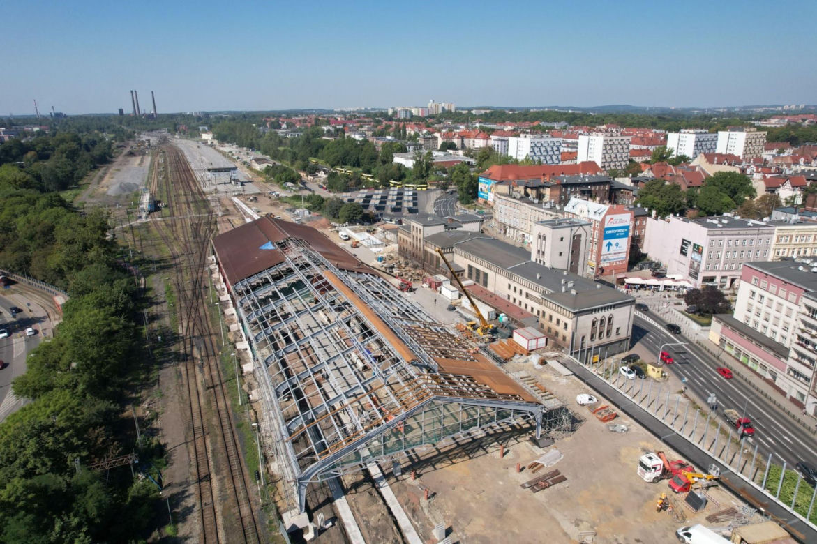 Trwa przebudowa hali dworca PKP w Bytomiu