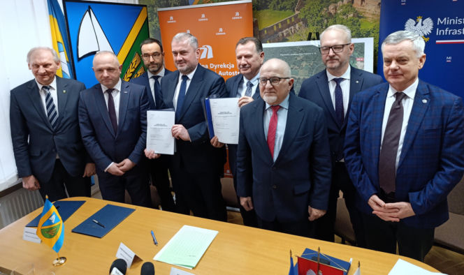 Umowy na wiadukt na DK16 nad linią kolejową Iława-Gdynia